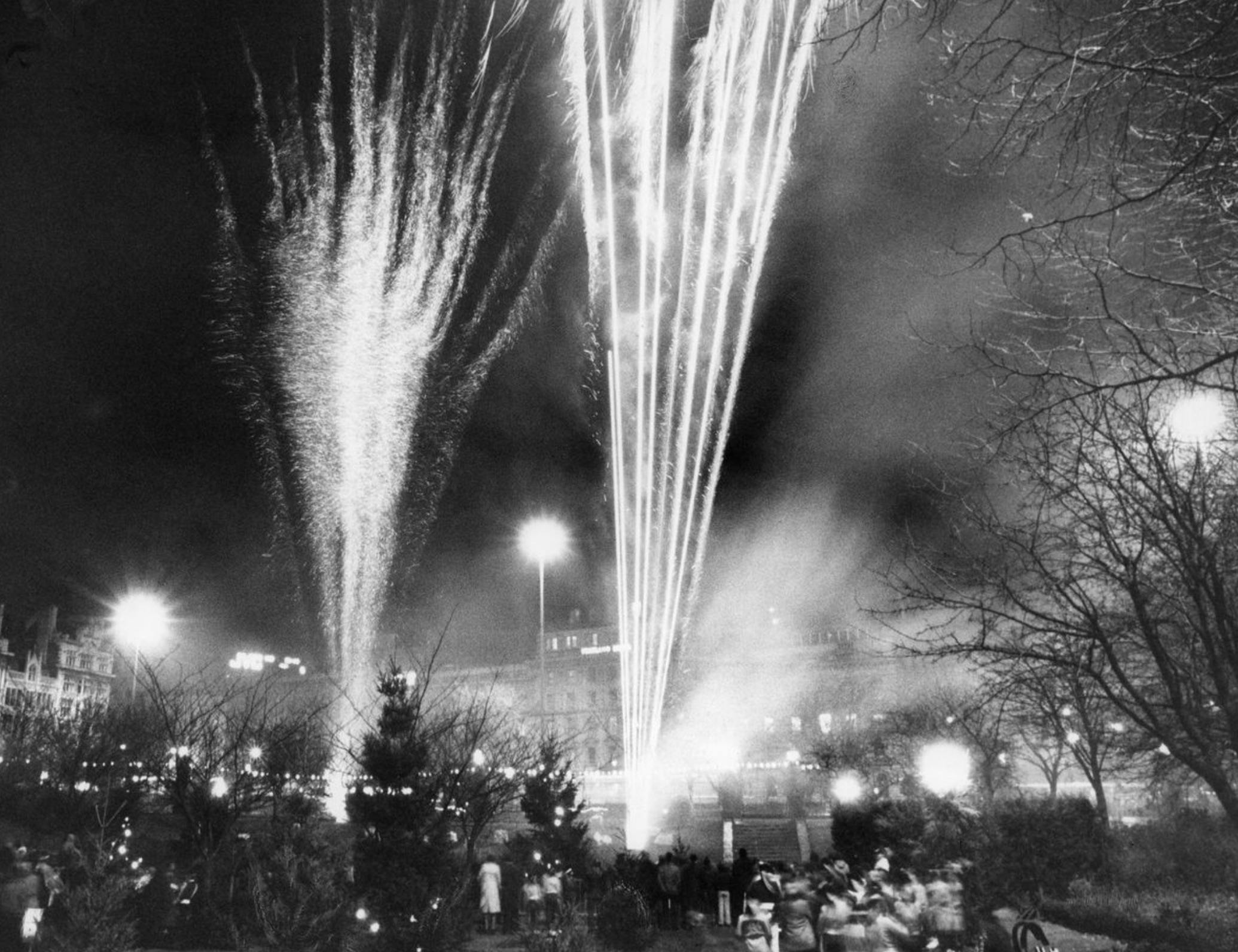 Fireworks at Manchester's Piccadilly Gardens 